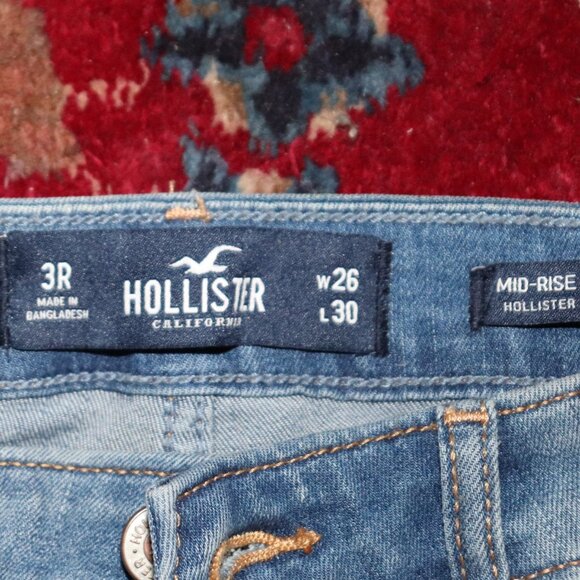 Hollister Skinny Ripped Jeans - Picture 2 of 3